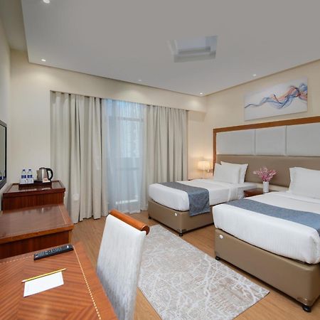 Vendome Plaza Hotel Dubai Exterior photo